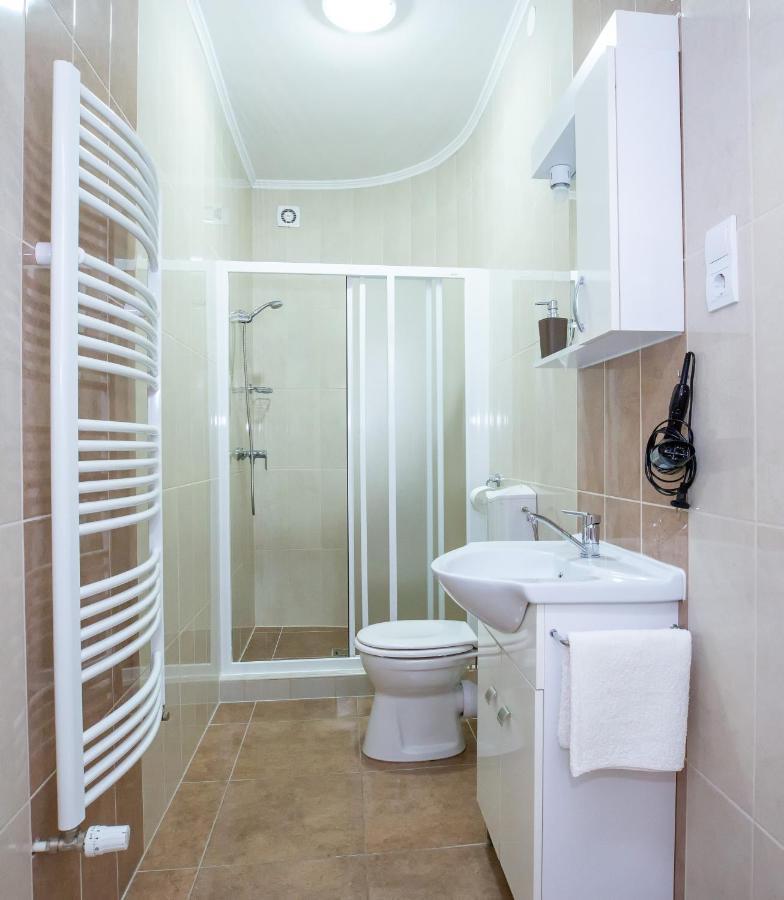 Villa Rosa Hajdúszoboszló Екстериор снимка